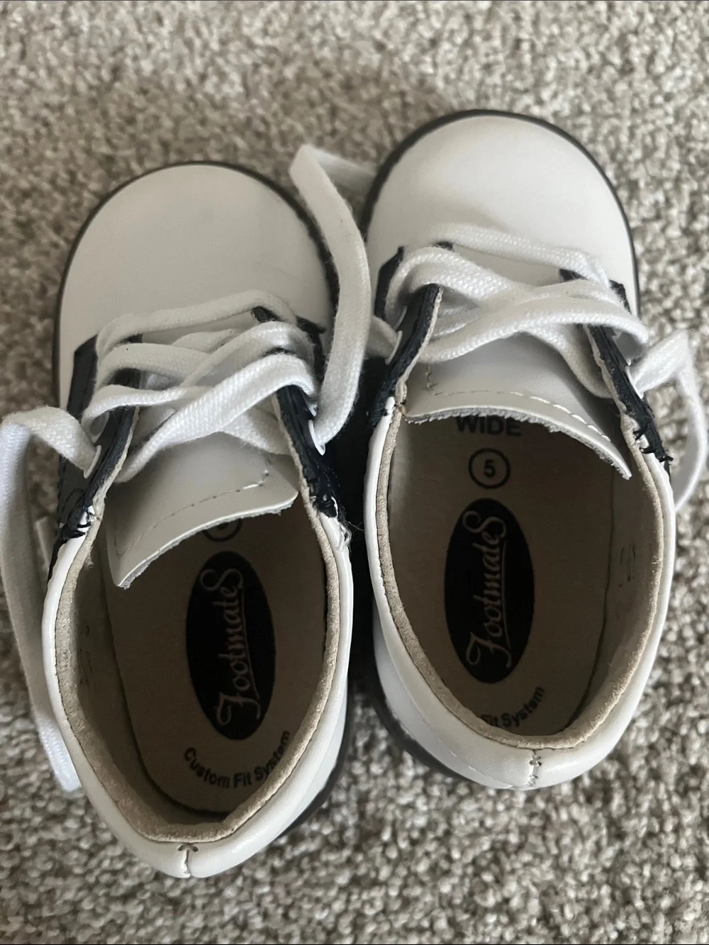 FootMates minor signs